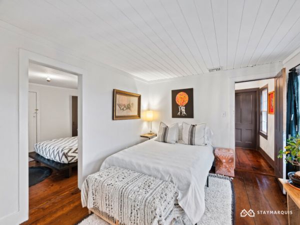 Hamptons Home 1020348