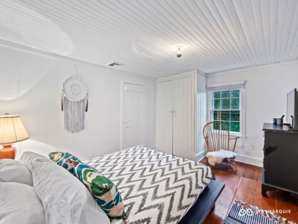 Hamptons Home 1020348