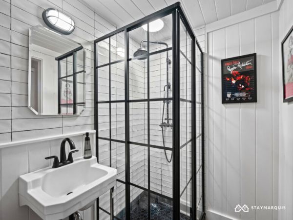 Hamptons Home 1020348