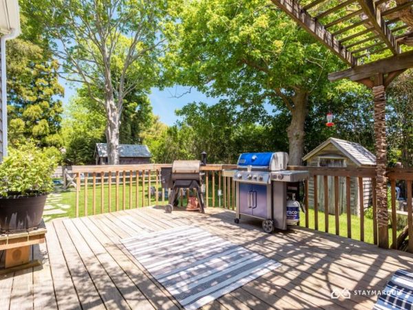 Hamptons Home 1020348
