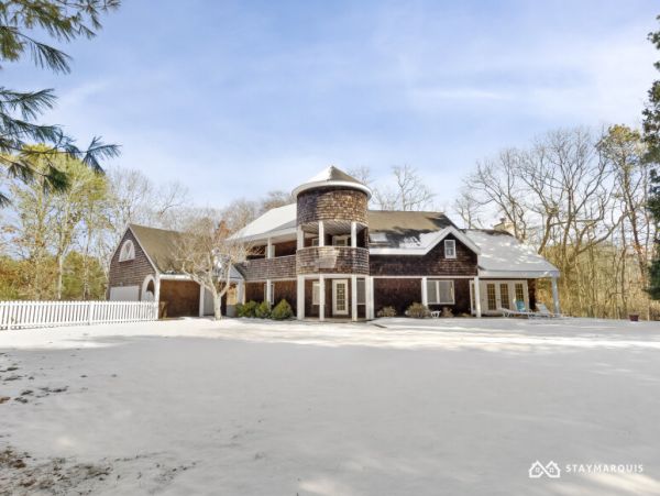Hamptons Home 1020349