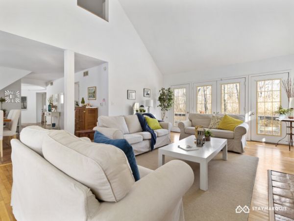 Hamptons Home 1020349
