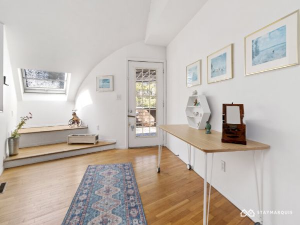 Hamptons Home 1020349