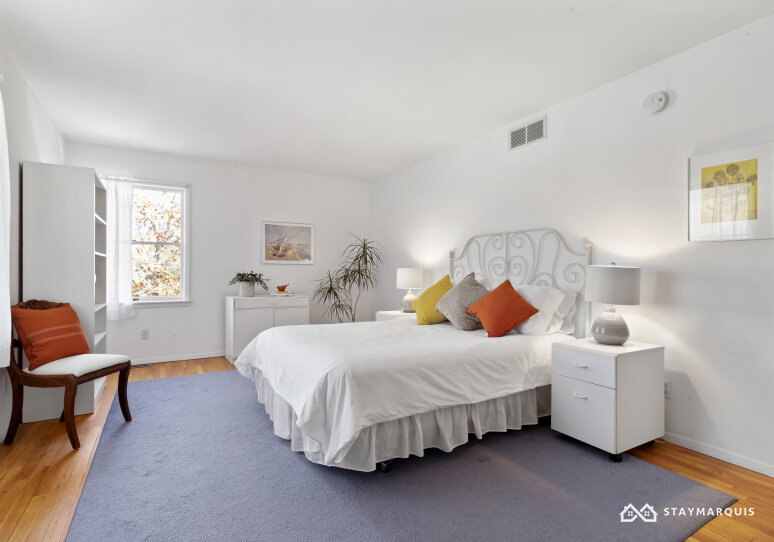 Hamptons Home 1020349