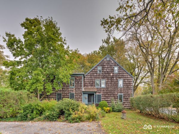 Hamptons Home 1020350