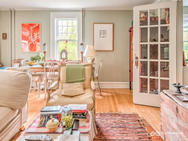 Hamptons Home 1020350