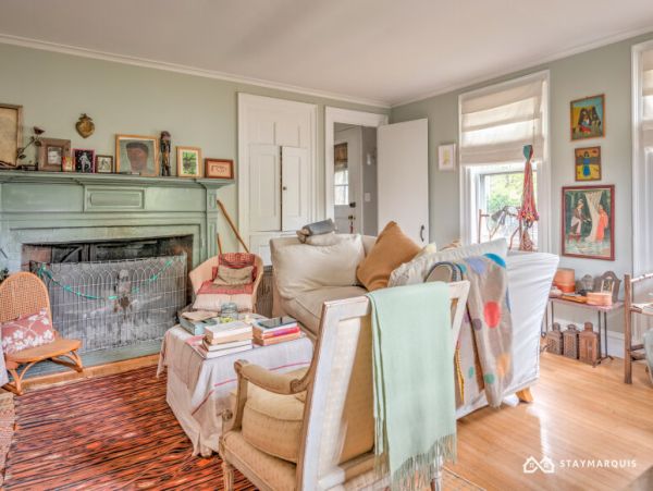 Hamptons Home 1020350