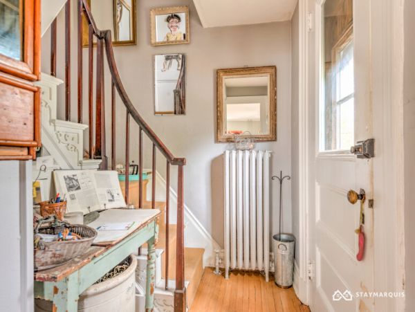 Hamptons Home 1020350