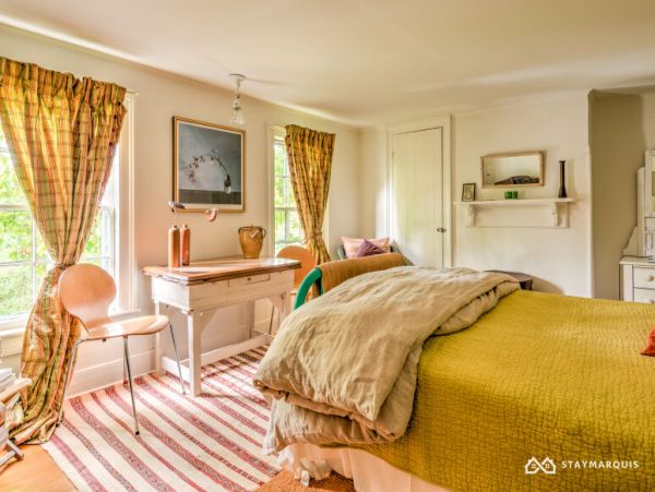Hamptons Home 1020350