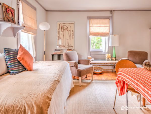 Hamptons Home 1020350