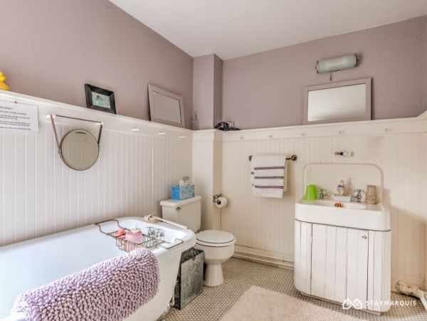 Hamptons Home 1020350