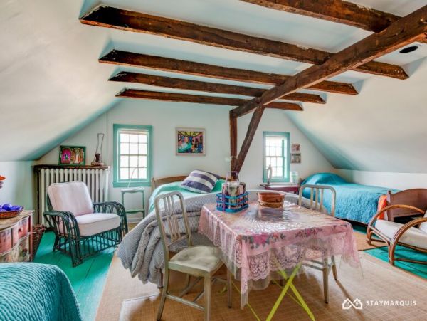 Hamptons Home 1020350