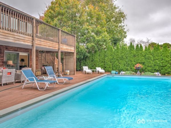 Hamptons Home 1020351