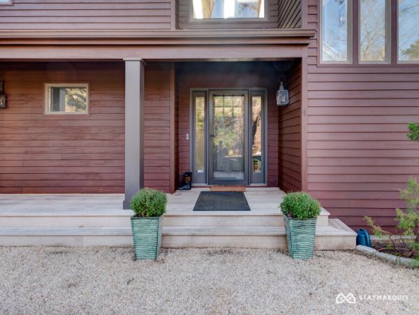 Hamptons Home 1020351