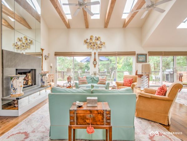 Hamptons Home 1020351