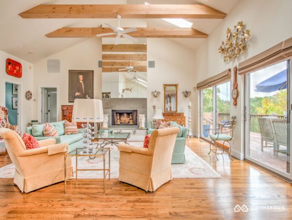 Hamptons Home 1020351