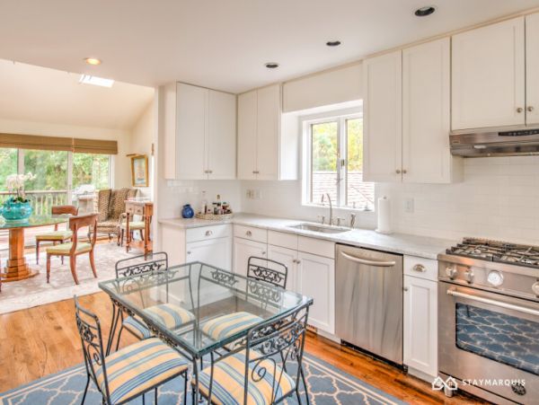 Hamptons Home 1020351