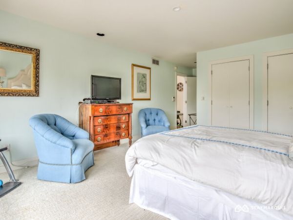 Hamptons Home 1020351