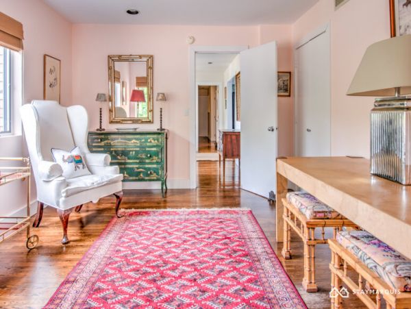 Hamptons Home 1020351