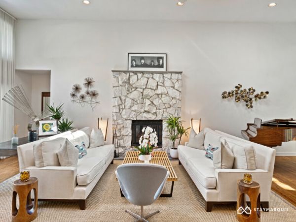 Hamptons Home 1020352