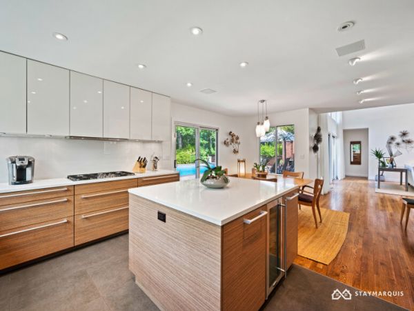 Hamptons Home 1020352