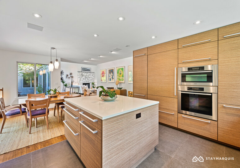 Hamptons Home 1020352
