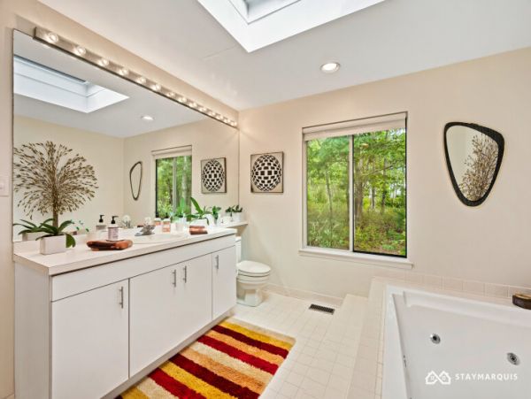 Hamptons Home 1020352