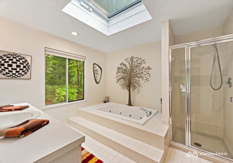 Hamptons Home 1020352