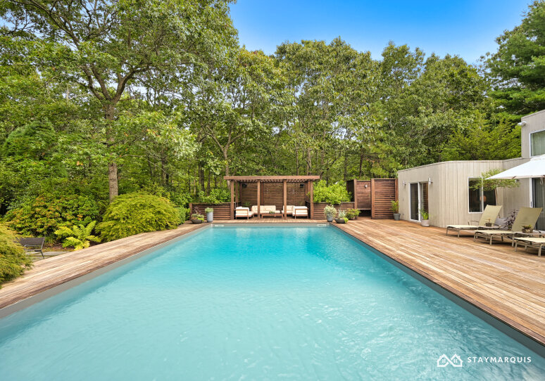 Hamptons Home 1020352