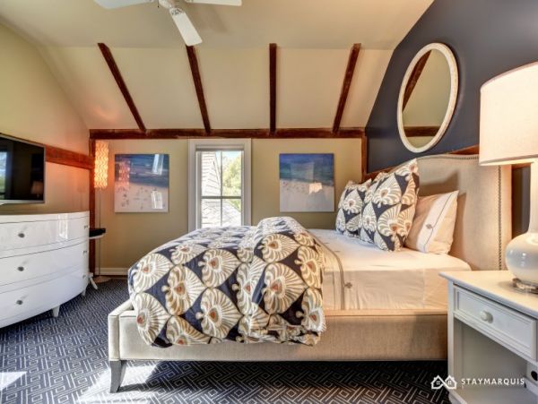 Hamptons Home 1020353