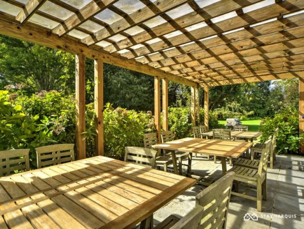 Hamptons Home 1020353
