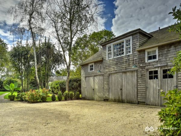 Hamptons Home 1020353