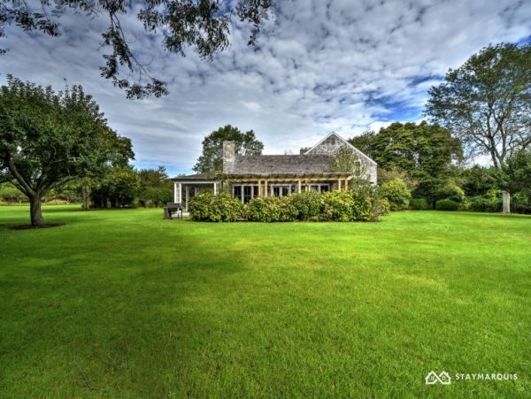 Hamptons Home 1020353