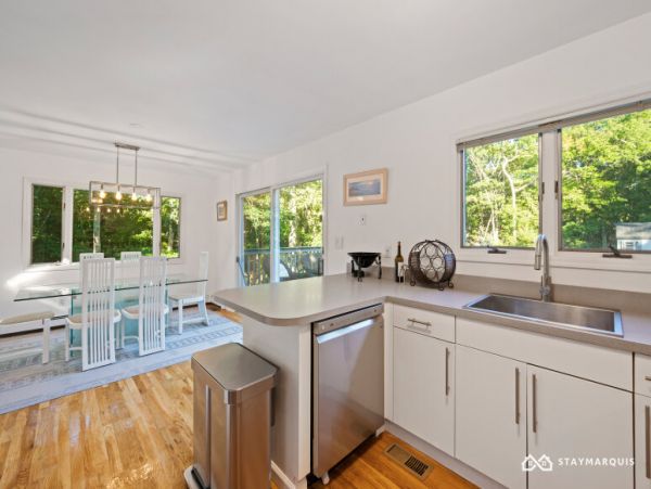 Hamptons Home 1020354