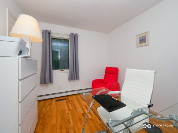 Hamptons Home 1020354