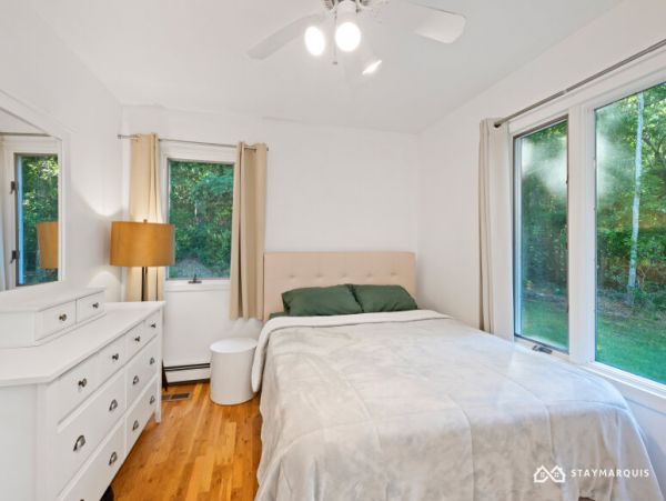 Hamptons Home 1020354