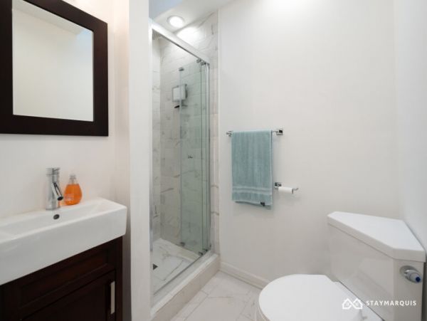 Hamptons Home 1020354