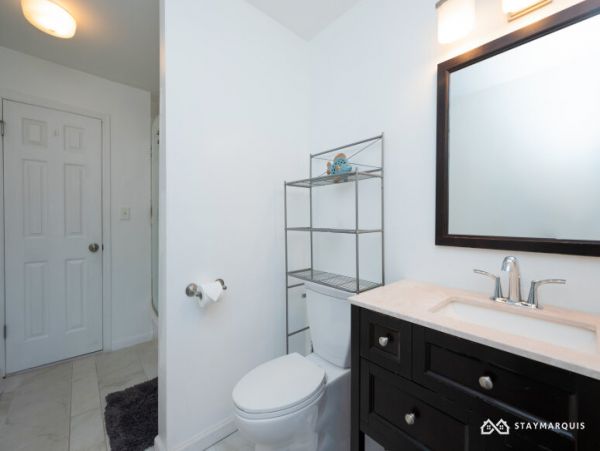 Hamptons Home 1020354