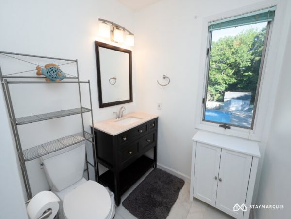 Hamptons Home 1020354