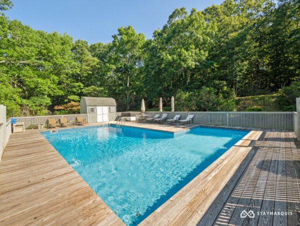 Hamptons Home 1020354