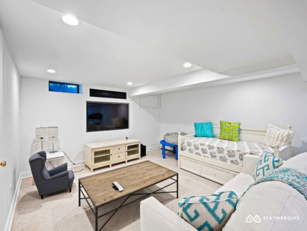 Hamptons Home 1020356