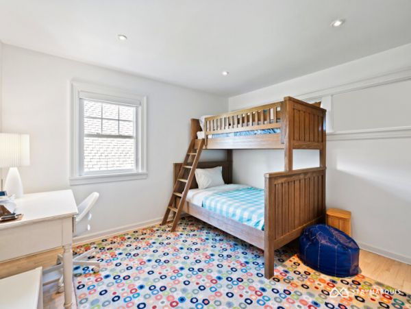 Hamptons Home 1020356