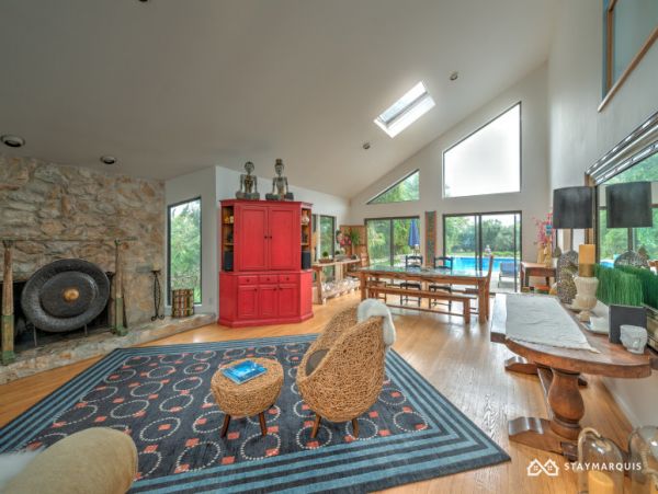 Hamptons Home 1020357