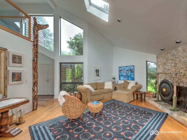 Hamptons Home 1020357