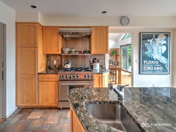 Hamptons Home 1020357