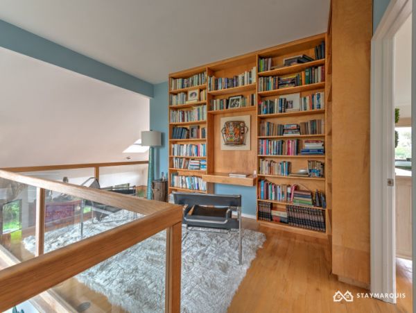 Hamptons Home 1020357