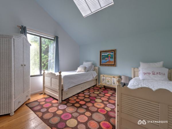 Hamptons Home 1020357