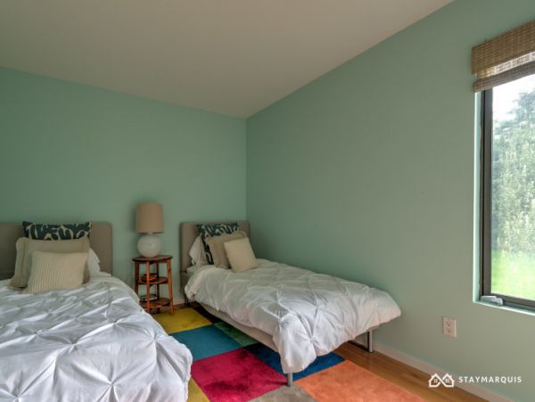 Hamptons Home 1020357