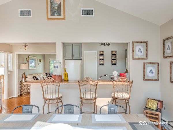 Hamptons Home 1020359