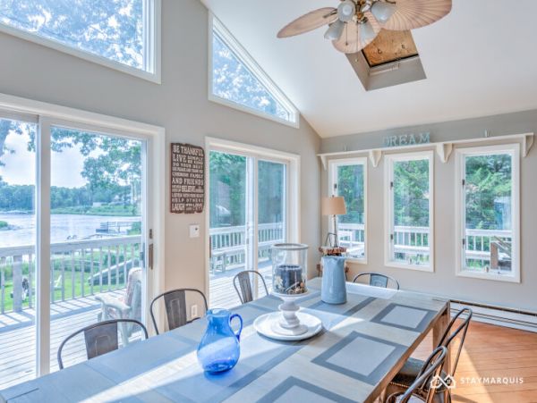 Hamptons Home 1020359